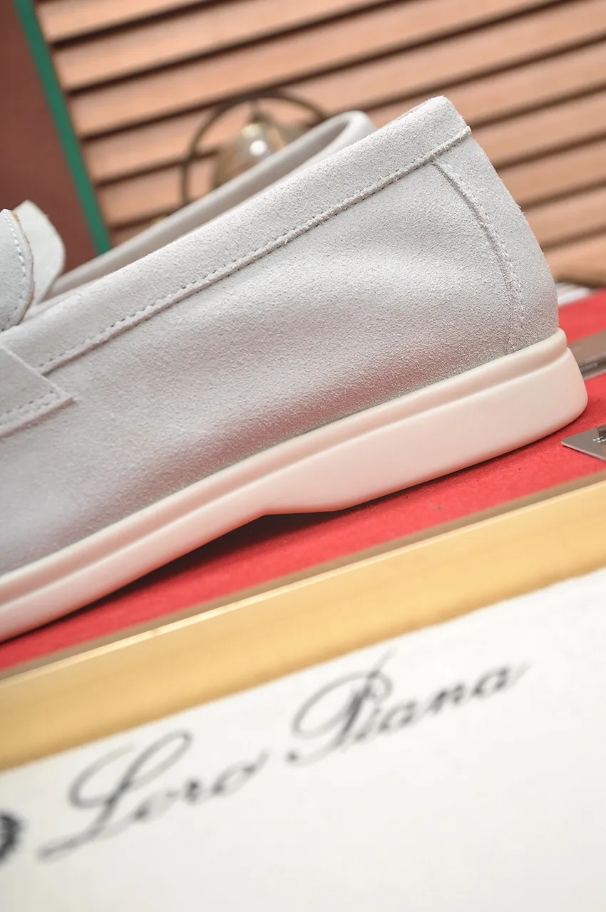 Men's shoes 💰400💶[𝐥𝐨𝐫𝐨 𝐏𝐢𝐚𝐧𝐚] [Couple model] High-end quality, affordable price, LP classic loafers, Italian treasure brand, the only brand that can match Hermès! Only after wearing it do we know that we can’t live up to our feet. Women’s code: 35-40 (customized sizes 34, 41, 42 are non-returnable) Men’s code: 38-44 (customized 45, 46, 47, 48 are non-refundable) Fabric: Customized imported cashmere Lining: Customized imported fetal cowhide Foot: Imported benzene-dyed calfskin Outsole: Exclusive original glass rubber outsole